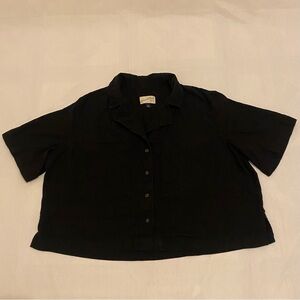 Universal Thread Black Linen Short Sleeve Button Crop Shirt Women’s Size M